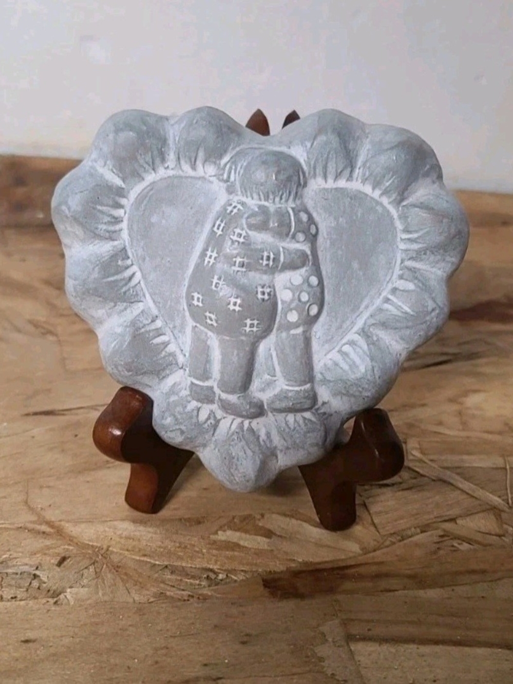 Isabel Bloom Hugging Children Blue Heart Cement Sculpture With Stand Signed 1998